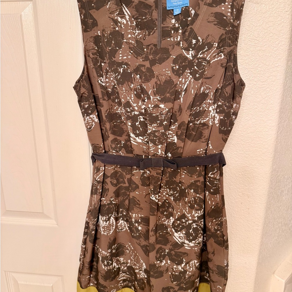 Simply Vera Wang Brown and Black Floral Midi Dress & Olive Green trimmed bottom